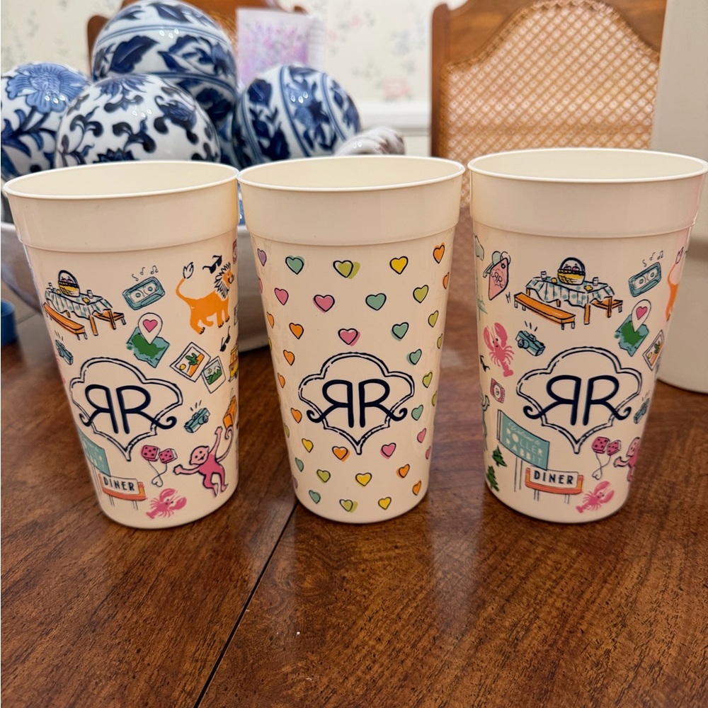Roller Rabbit White Cups (set of 3)
